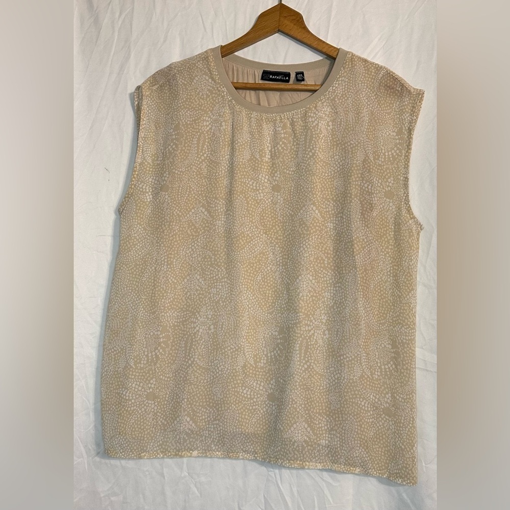 Rafaella Women’s Short Sleeve Blouse size L 
New with tags